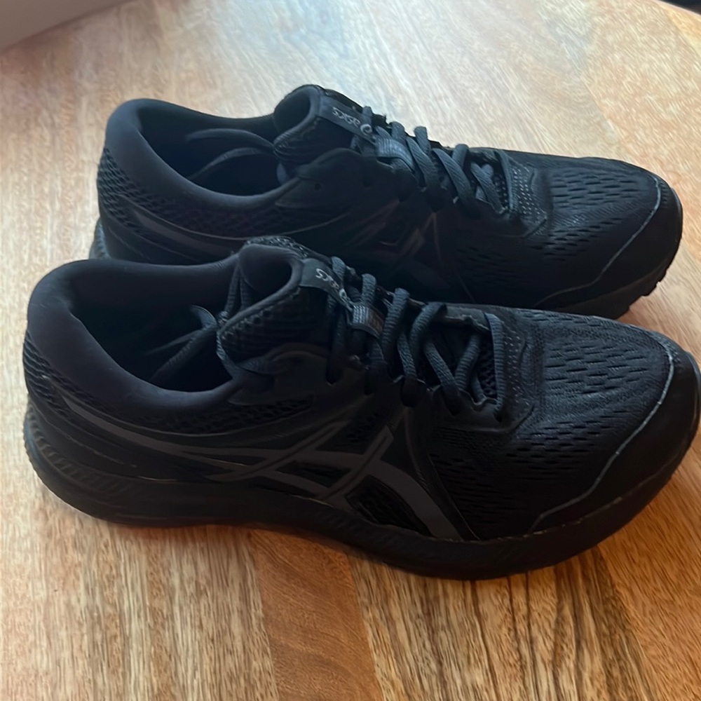 🔥ASICS SNEAKERS🔥 - Picture 2 of 8